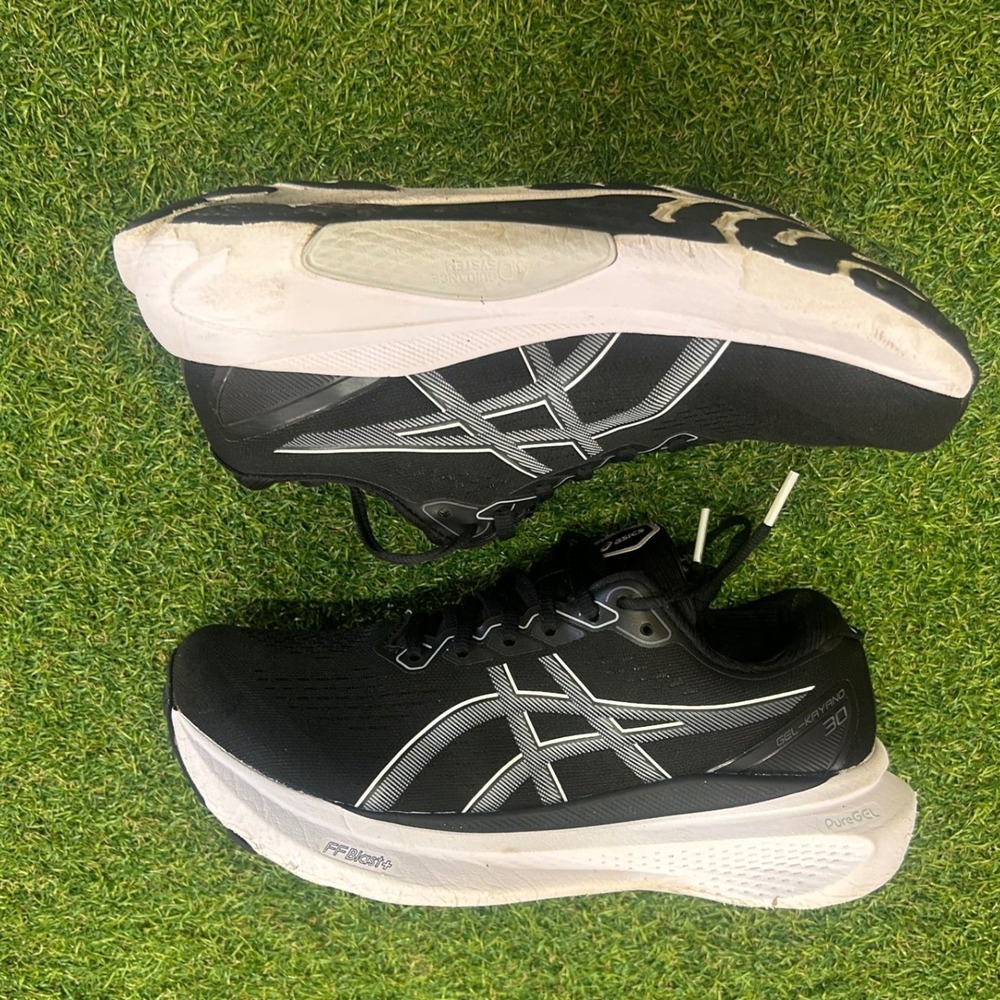 Asics Gel-Kayano 30 Black White Running Shoes 1012B357 Womens 6.5